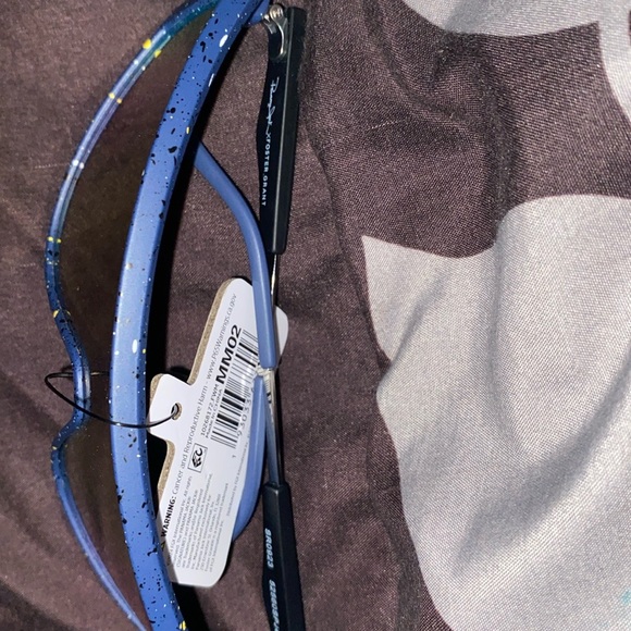 Brand new - Picture 2 of 2